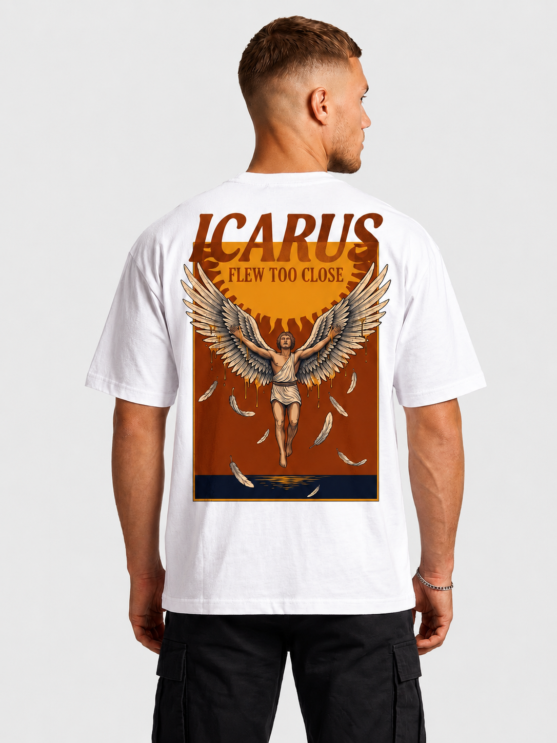 T-shirt grafica oversize Icarus Flew Too Close